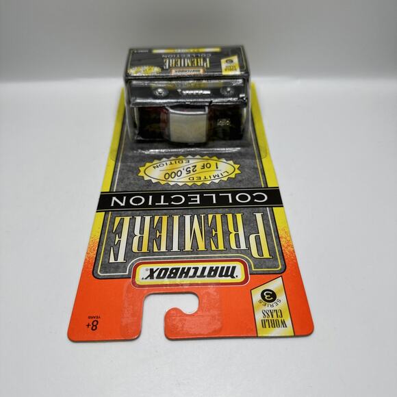 MATCHBOX SUPERFAST PREMIERE WORLD CLASS SERIES 6 BLACK/WHIT 57 CHEVY 1 OF 25,000 - Picture 5 of 7